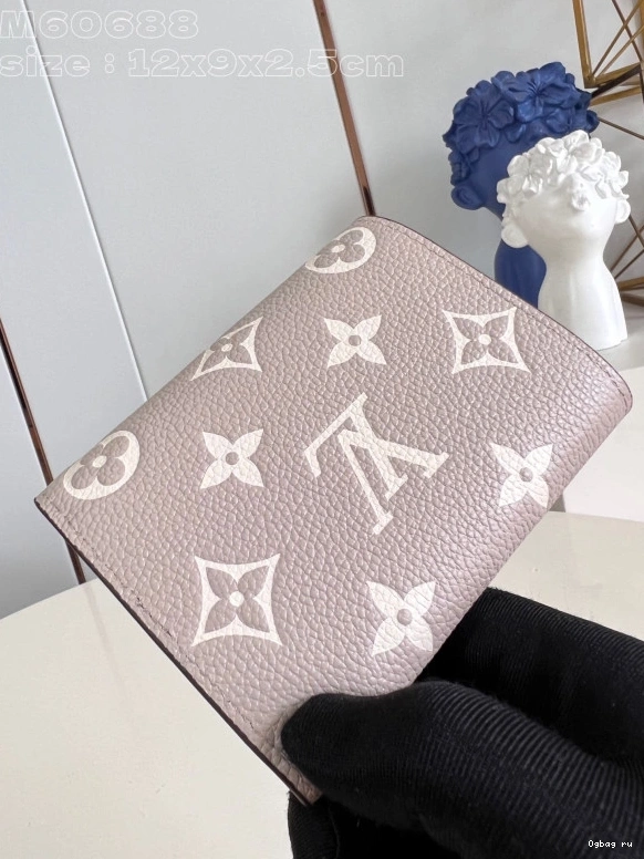 WALLET-12*9.5*2.5 VICTORINE cm VUITTON LOUIS 0805